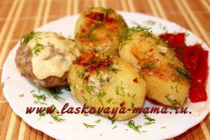 Картошка с котлетами в мультиварке 