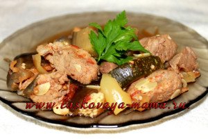 Рагу с мясом в мультиварке